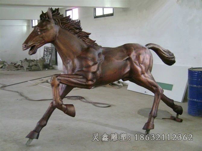 抬腿马街边动物铜雕