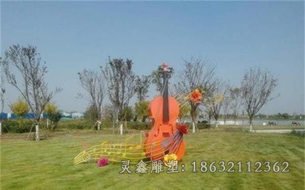不锈钢大提琴户外雕塑