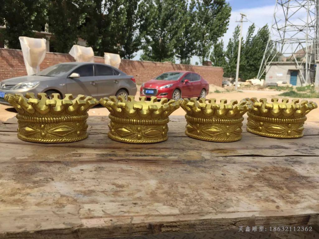 鎏金皇冠城市景观铜雕