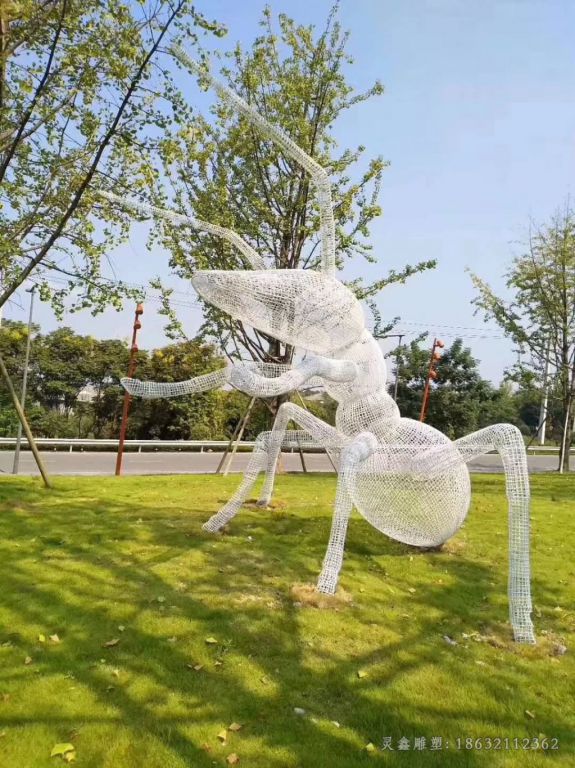 不锈钢蚂蚁动物雕塑