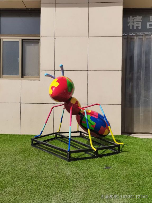 彩绘蚂蚁不锈钢雕塑