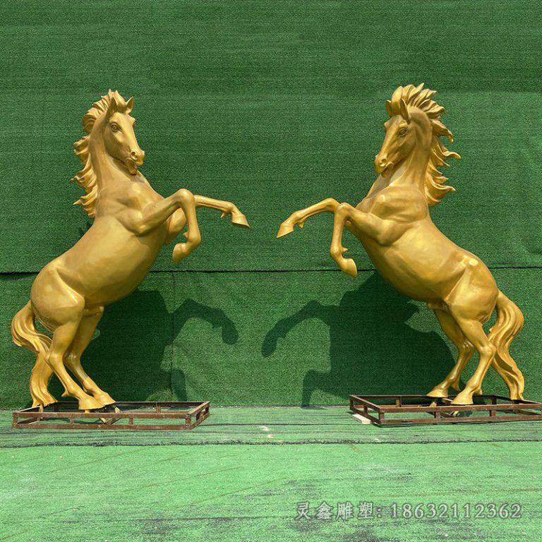 情侣马动物景观铜雕