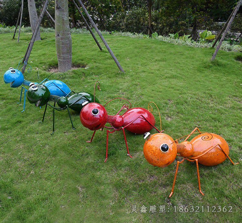 不锈钢蚂蚁彩绘雕塑