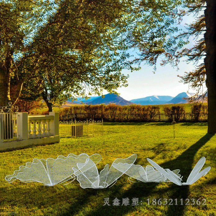 镂空蝴蝶不锈钢雕塑