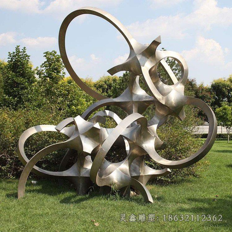 不锈钢异形圆环雕塑