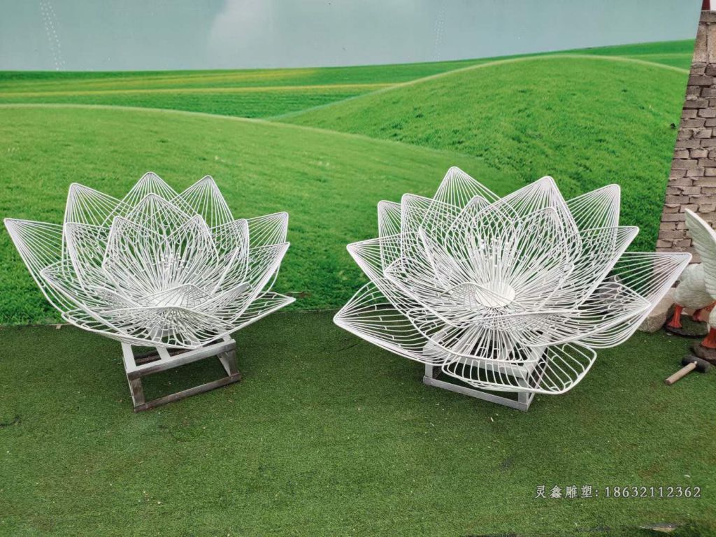 城市不锈钢镂空花朵雕塑
