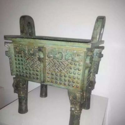 青铜方鼎景观雕塑