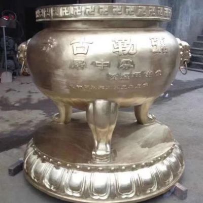 三足铜鼎寺庙雕塑