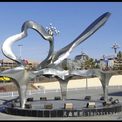 不锈钢钢琴公园景观雕塑