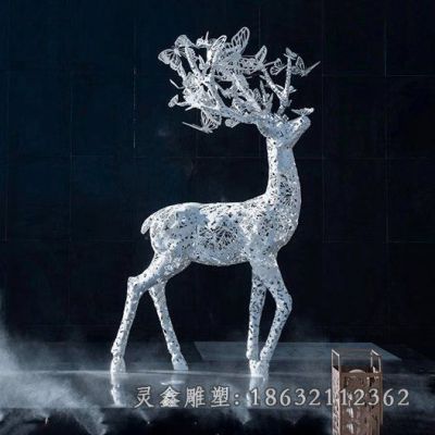 不锈钢镂空鹿动物雕塑