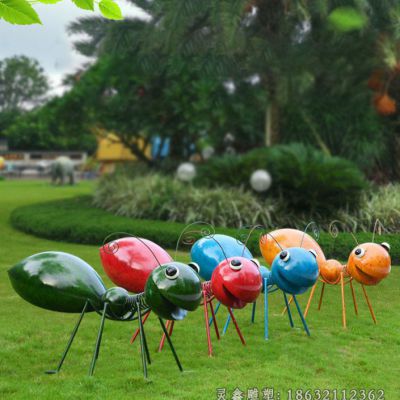 户外彩色不锈钢蚂蚁雕塑