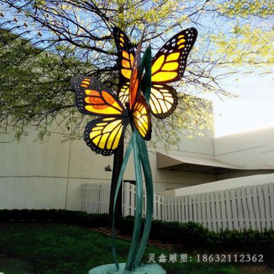 不锈钢镂空彩色蝴蝶雕塑