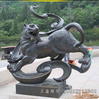 古代神兽白虎城市铜雕