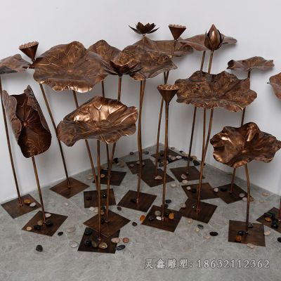 彩绘荷花广场景观铜雕
