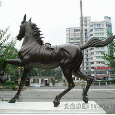 不锈钢奔马广场动物雕塑