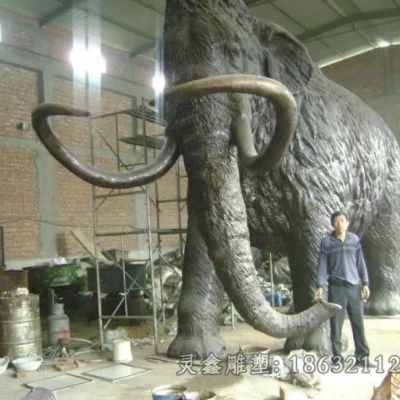 卷鼻大象城市动物铜雕
