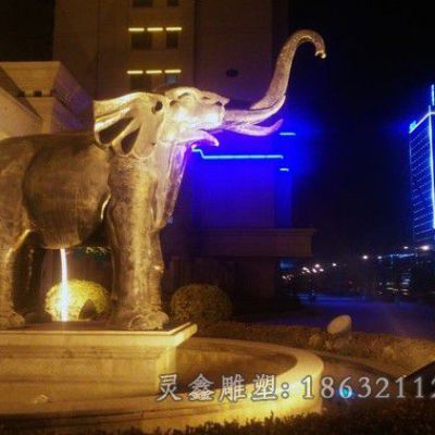 金色大象城市动物铜雕