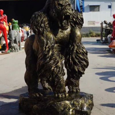 大猩猩城市动物铜雕