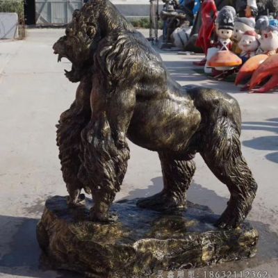 大猩猩公园动物铜雕