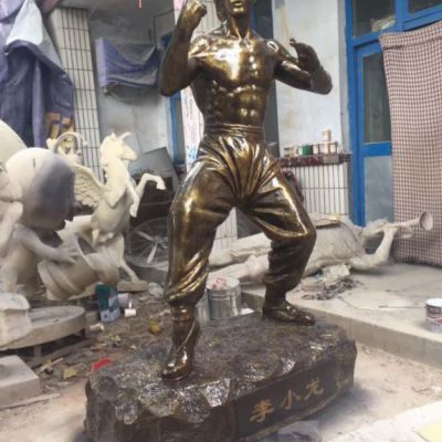 功夫之王李小龙城市铜雕