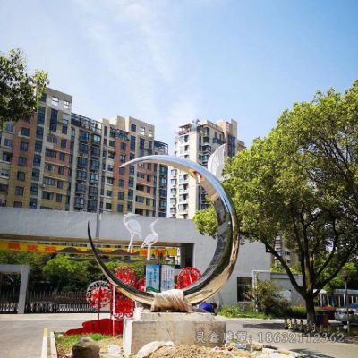 不锈钢抽象仙鹤别墅雕塑