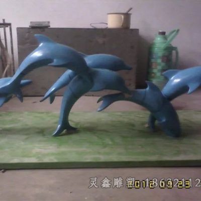 不锈钢彩绘海豚商场雕塑