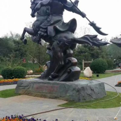 骑马关公城市人物铜雕