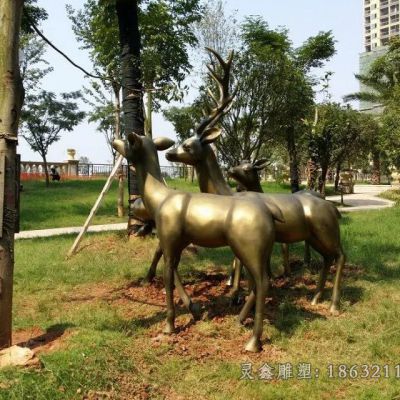 梅花鹿动物景观铜雕