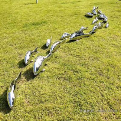 公园鱼群不锈钢雕塑