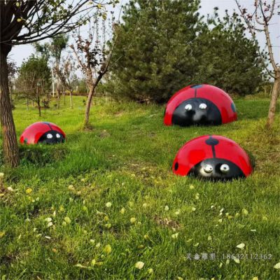 不锈钢七星瓢虫雕塑